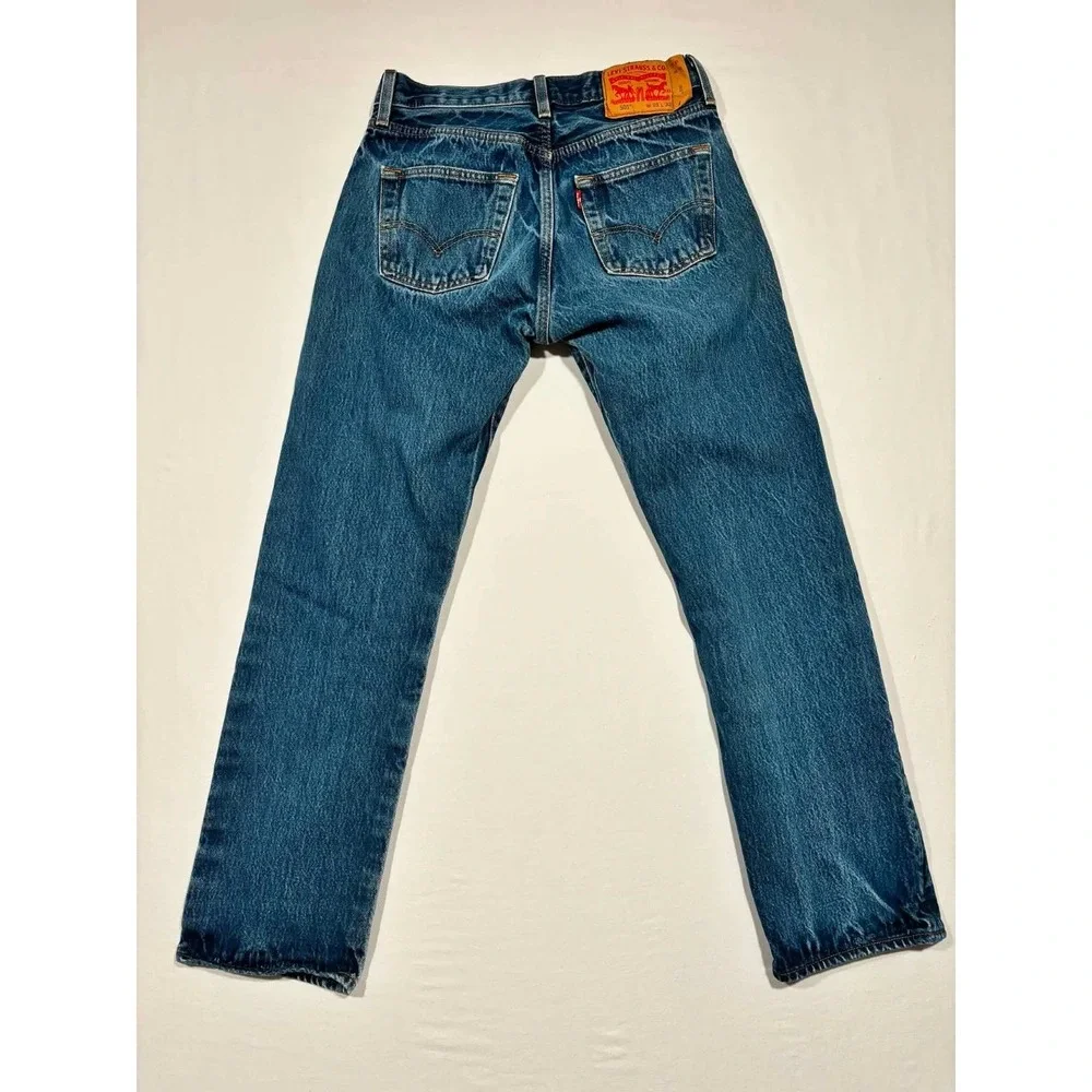 Levis 501 Original Fit Jeans Mens 31x32 Blue Straight Leg Button Fly 00501-0000
